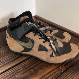 Nike Vintage ACG Poohbah Mountain Bike Trail Shoes